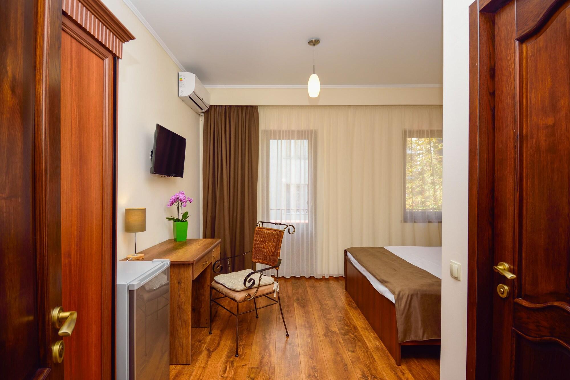 Hotel British House 4*